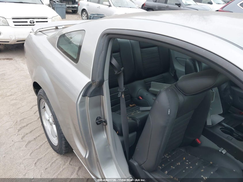 2008 Ford Mustang Gt Deluxe/Gt Premium VIN: 1ZVHT82H185153025 Lot: 43631726