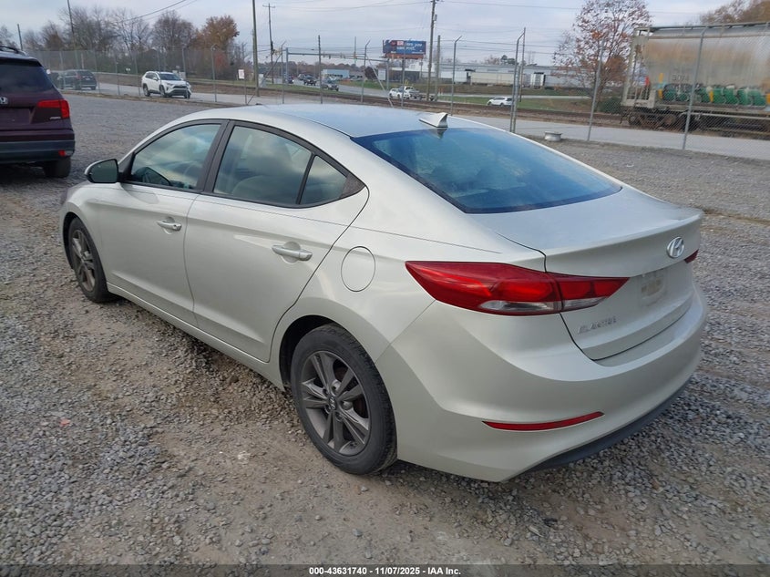 2017 HYUNDAI ELANTRA SE - 5NPD84LF7HH001033