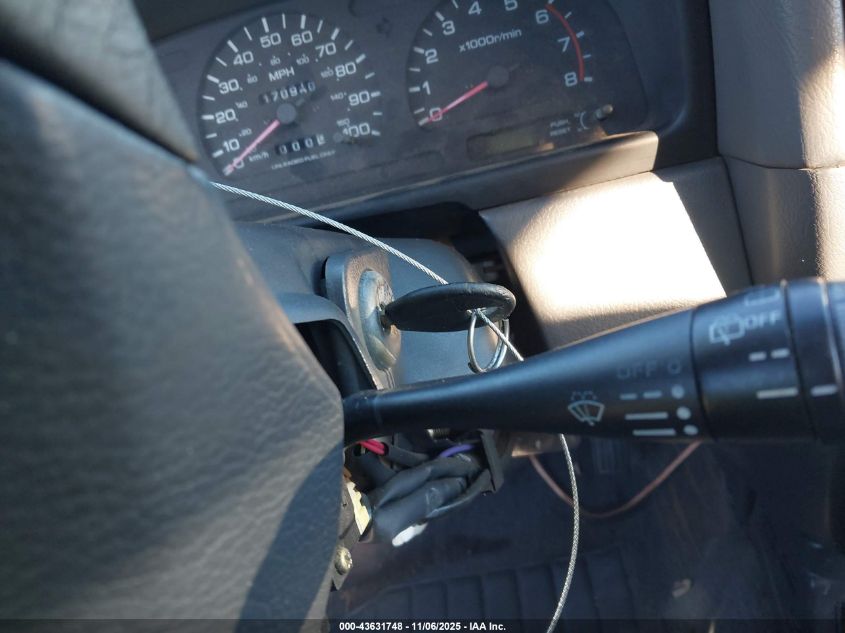 1995 Nissan Pathfinder Le/Se/Xe VIN: JN8HD17YXSW067301 Lot: 43631748