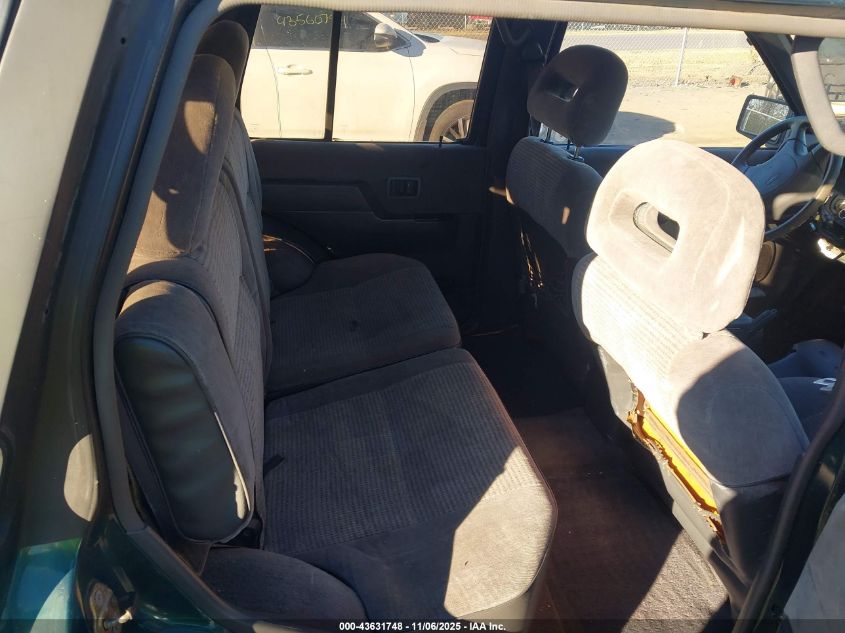 1995 Nissan Pathfinder Le/Se/Xe VIN: JN8HD17YXSW067301 Lot: 43631748