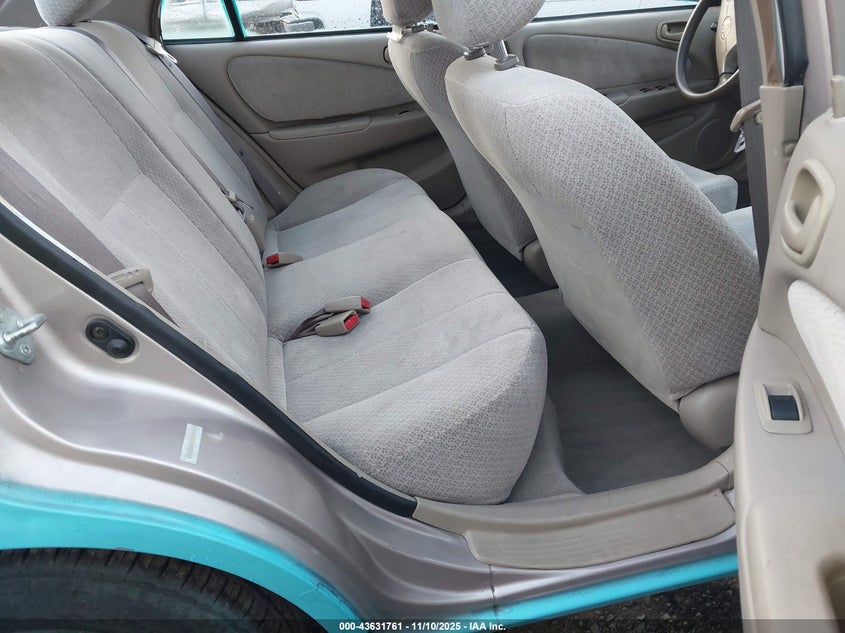 1NXBR12E8YZ413801 2000 TOYOTA COROLLA photo no. 8