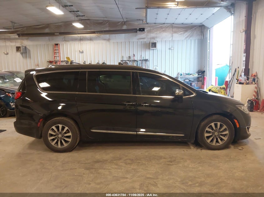 2020 Chrysler Pacifica Hybrid Limited VIN: 2C4RC1N71LR277857 Lot: 43631784