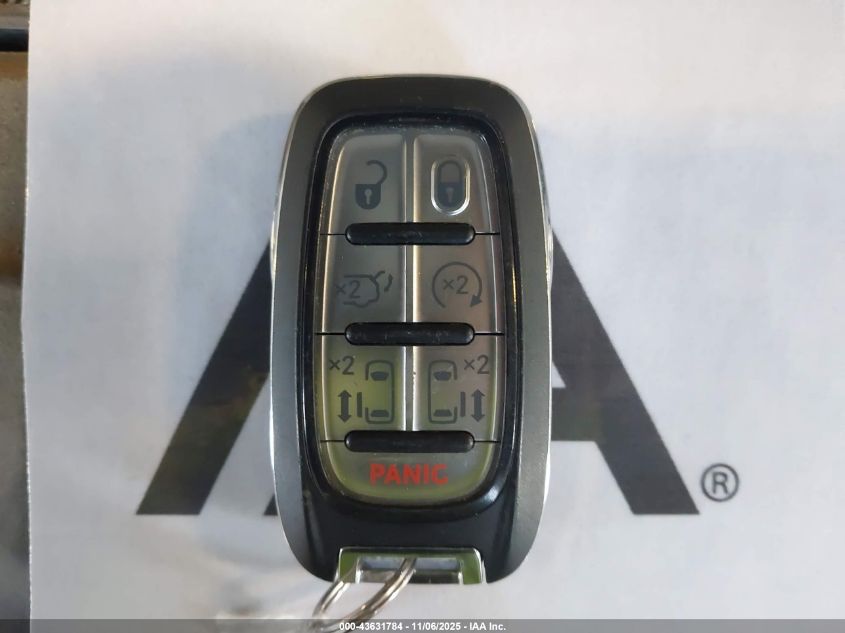 2020 Chrysler Pacifica Hybrid Limited VIN: 2C4RC1N71LR277857 Lot: 43631784