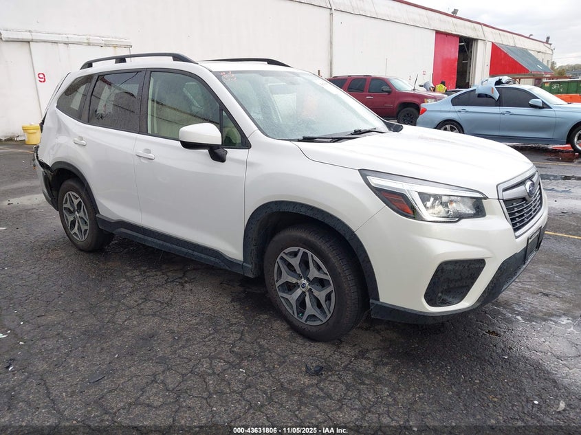 2020 Subaru Forester Premium VIN: JF2SKAJC9LH425757 Lot: 43631806