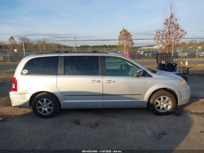 2009 Chrysler Town & Country Touring VIN: 2A8HR54139R640515 Lot: 43631845