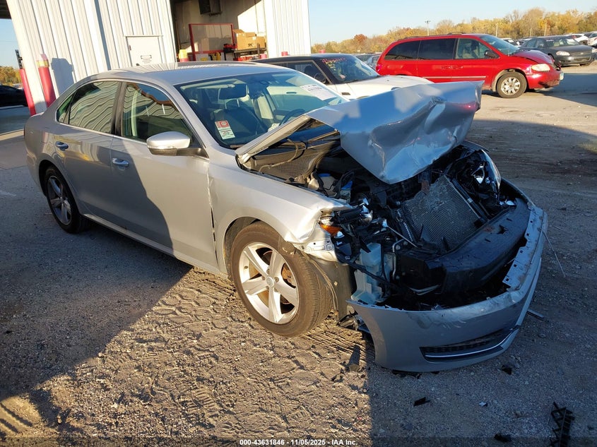 2013 VOLKSWAGEN PASSAT 2.5L SE - 1VWBH7A35DC005666