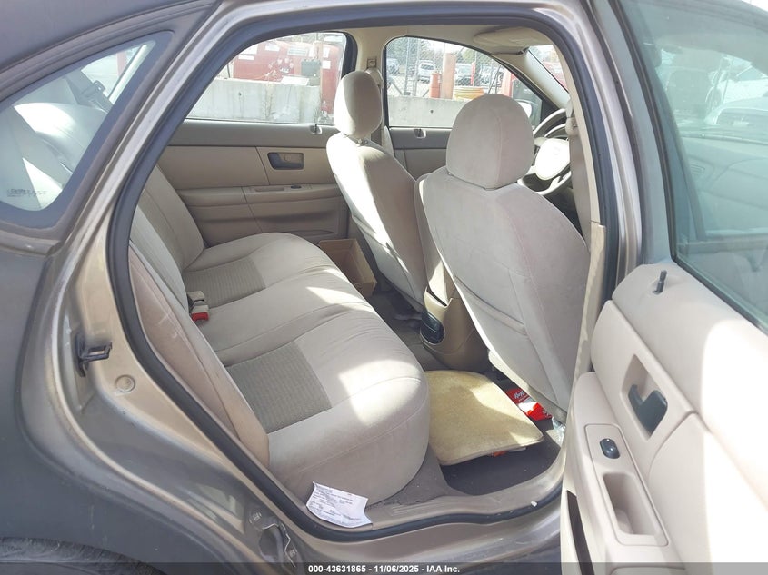 2007 Ford Taurus Se VIN: 1FAFP53U77A107185 Lot: 43631865