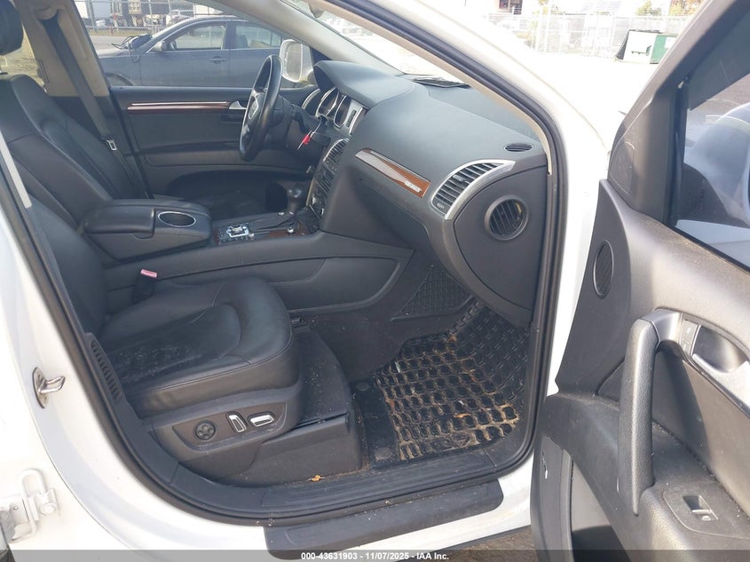 2013 Audi Q7 3.0 Tdi Premium VIN: WA1LMAFE2DD010130 Lot: 43631903