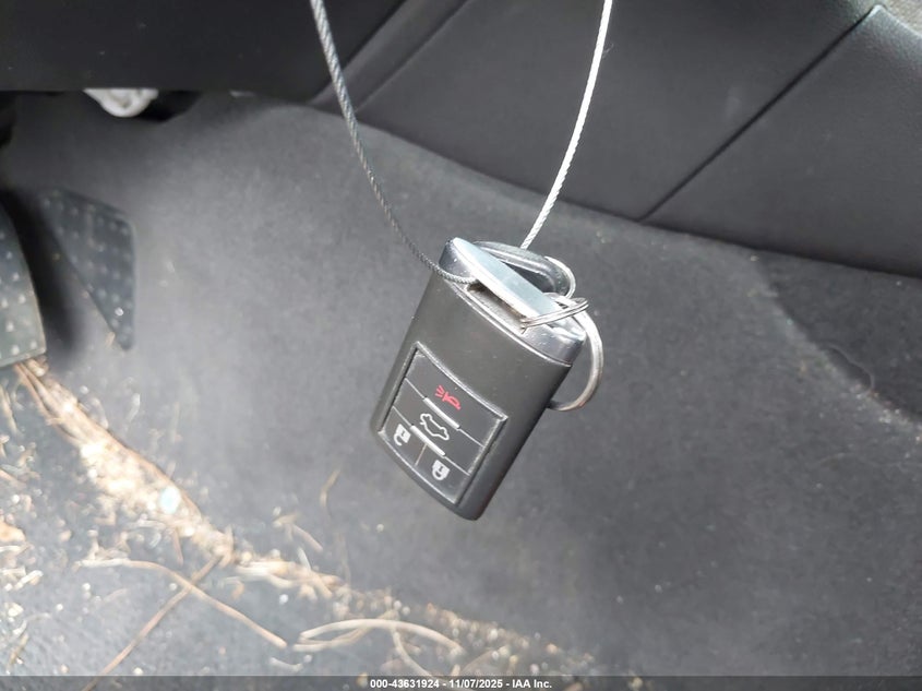 2008 Cadillac Cts Standard VIN: 1G6DF577180212386 Lot: 43631924