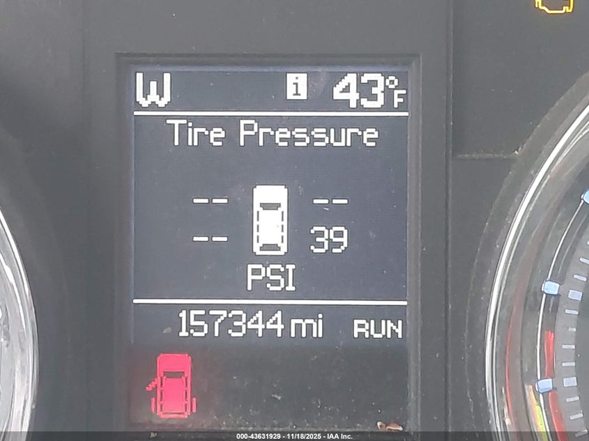 2011 Chrysler Town & Country Touring VIN: 2A4RR5DG8BR631194 Lot: 43631929