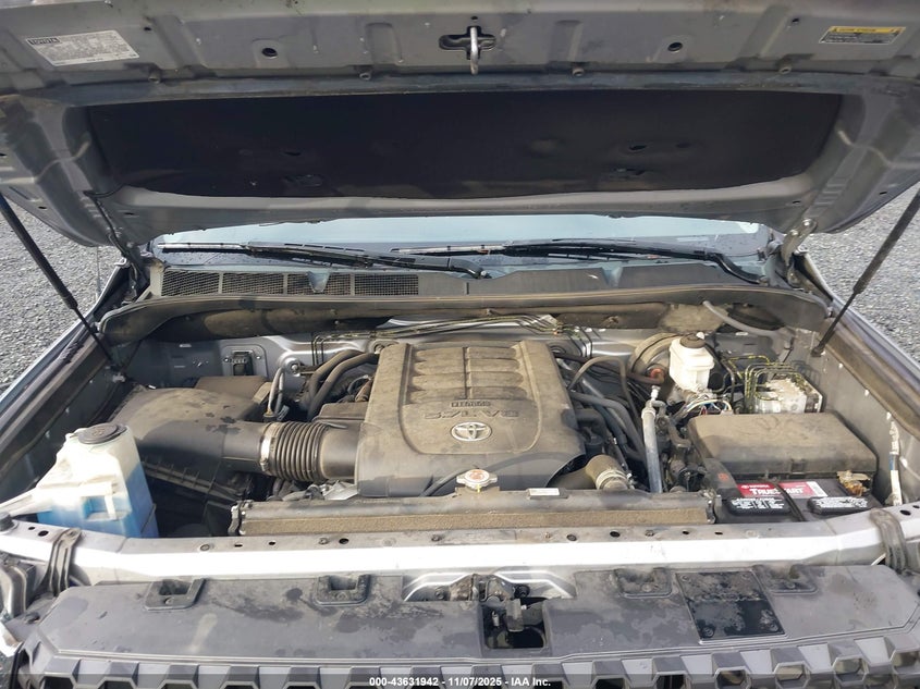 2019 TOYOTA TUNDRA SR5 5.7L V8 - 5TFDY5F1XKX824735