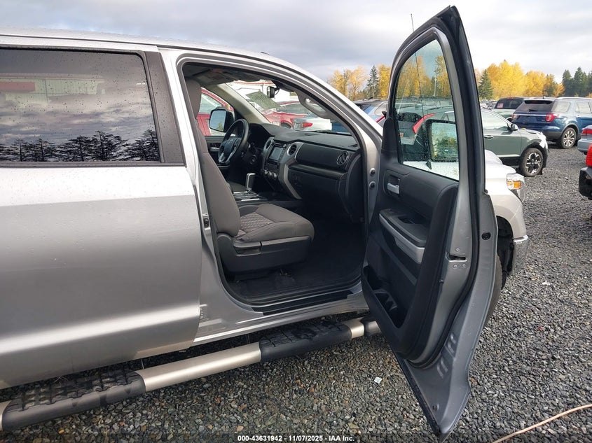 2019 TOYOTA TUNDRA SR5 5.7L V8 - 5TFDY5F1XKX824735