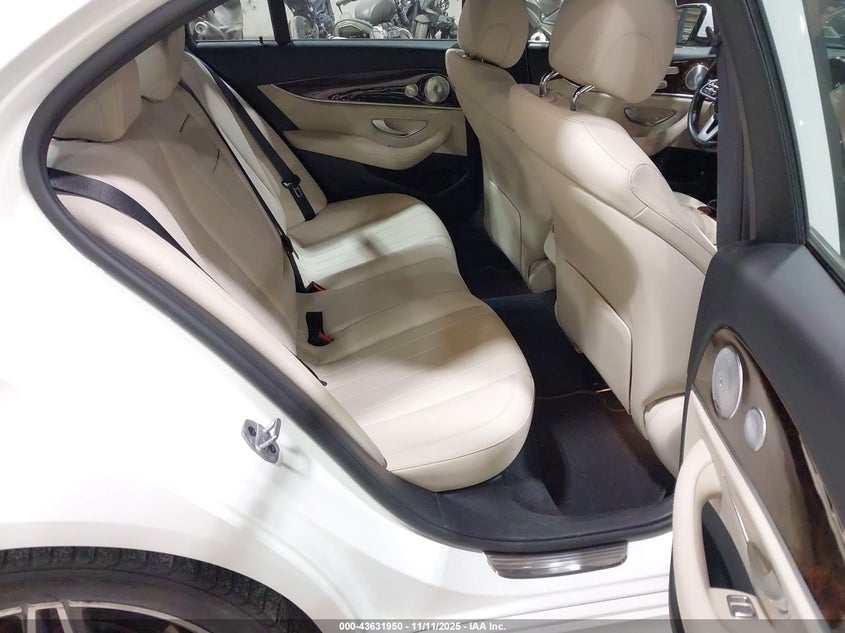 2019 MERCEDES-BENZ E 300 4MATIC WDDZF4KB2KA634912