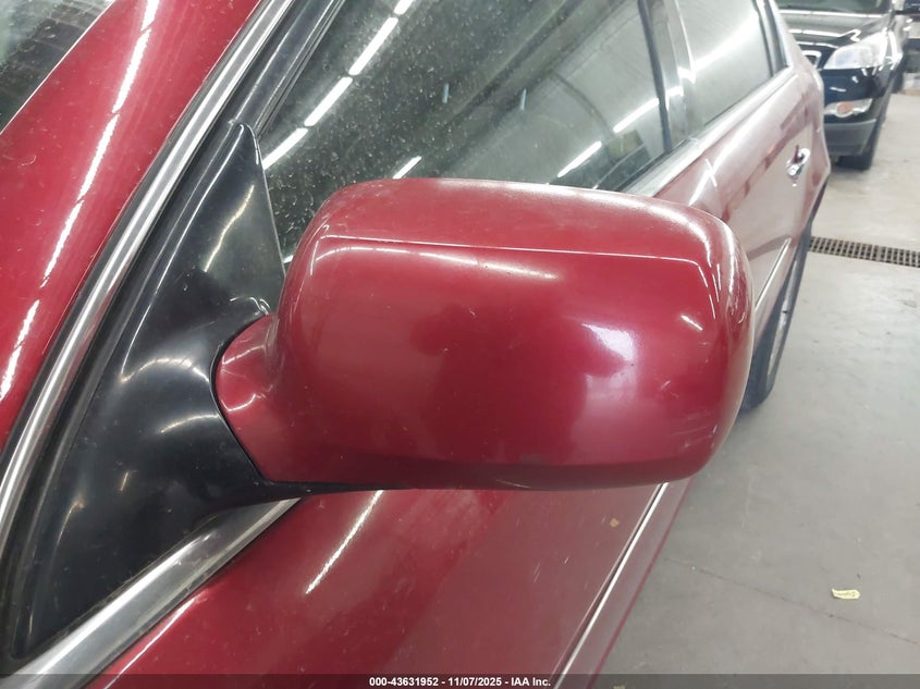 2008 Buick Lucerne Cxl VIN: 1G4HD57218U205693 Lot: 43631952