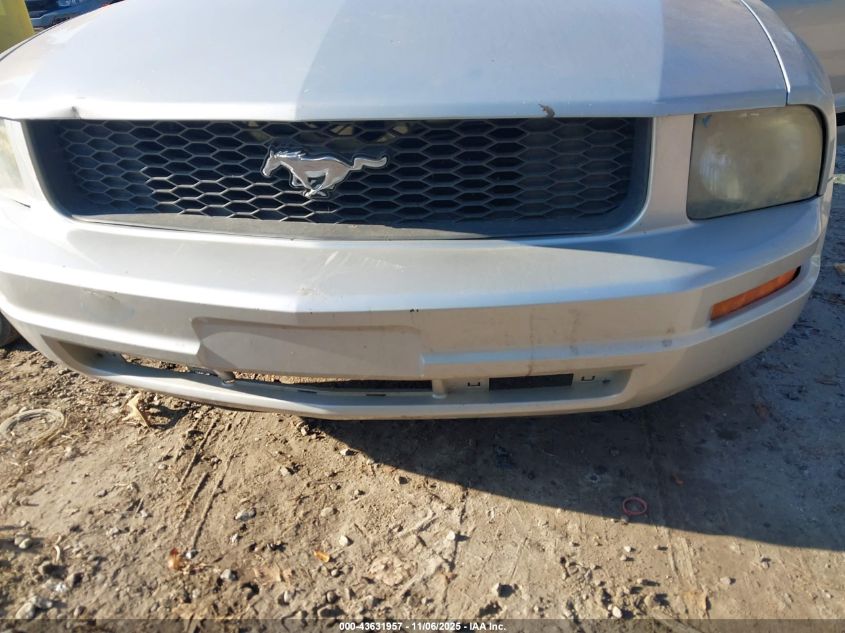 2005 Ford Mustang V6 Deluxe/V6 Premium VIN: 1ZVFT80N455254538 Lot: 43631957