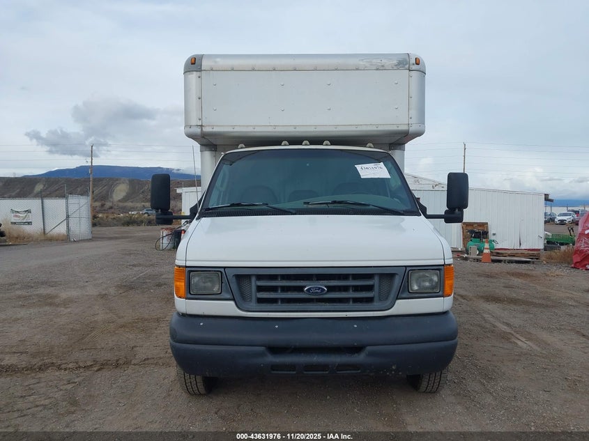 2006 Ford E-450 Cutaway VIN: 1FDXE45S56HA83884 Lot: 43631976