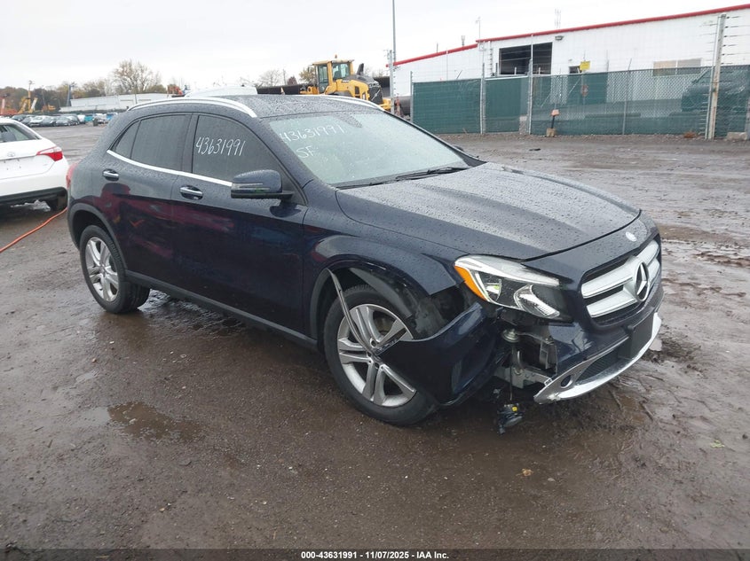 MERCEDES-BENZ GLA-CLASS 4MATIC