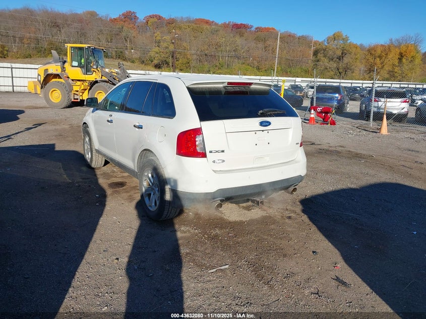 2FMDK3JC5BBA64330 2011 FORD EDGE photo no. 3