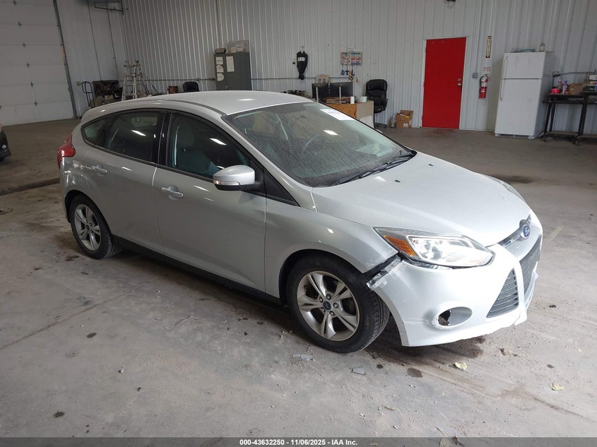 2014 FORD FOCUS SE - 1FADP3K21EL198161