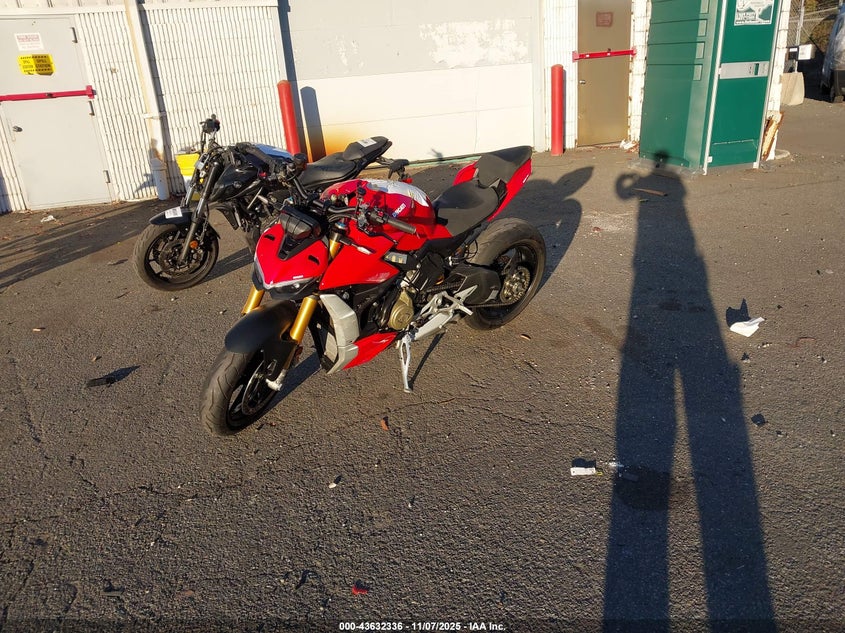 ZDMFAKNW7MB002701 2021 DUCATI STREETFIGHTER photo no. 2