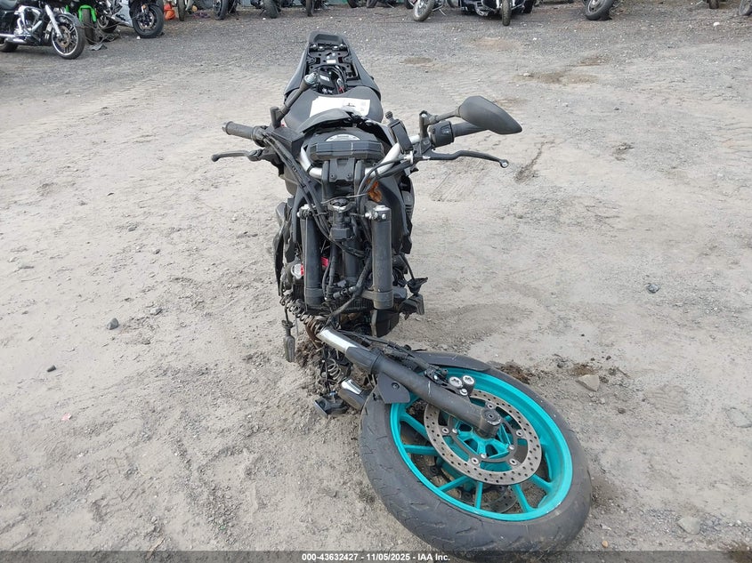 JYARM32E5NA004077 2022 YAMAHA MT photo no. 5