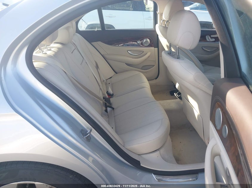 2017 MERCEDES-BENZ E 300 4MATIC WDDZF4KB2HA119207