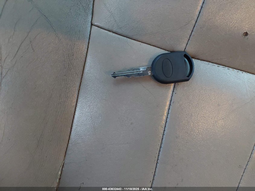 2003 Mercury Grand Marquis Ls VIN: 2MEFM75W43X695592 Lot: 43632443