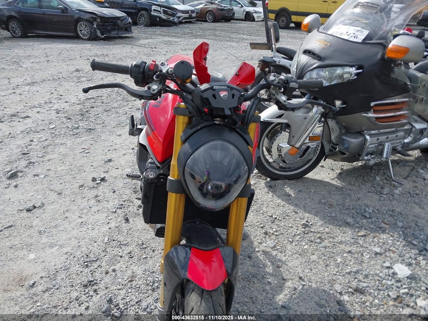 2025 DUCATI MONSTER 937 CC(VIN: ZDMMAMDT0SB010095