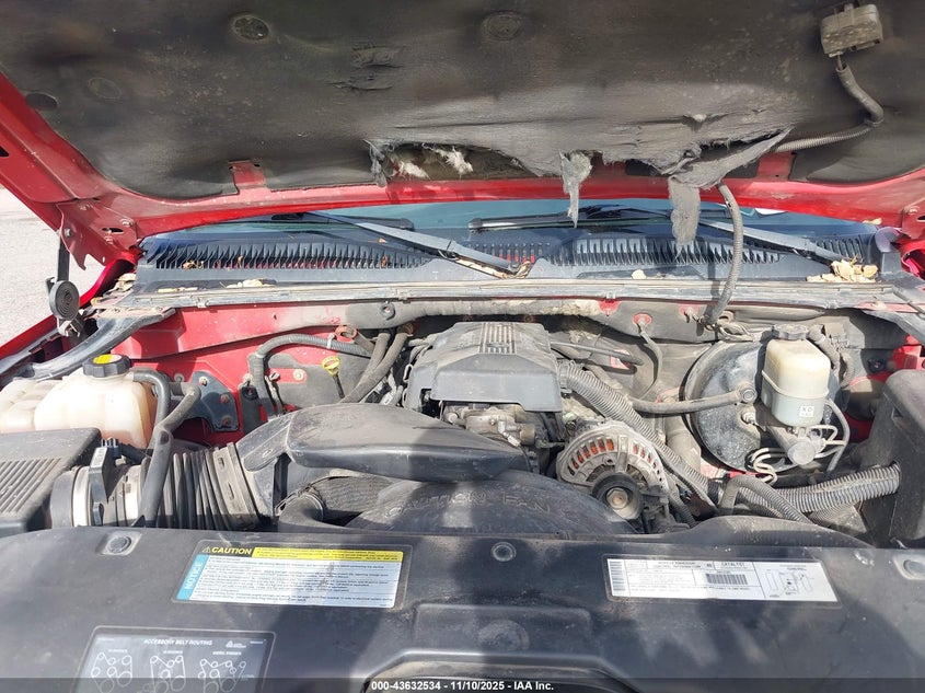 2000 Chevrolet Suburban 1500 VIN: 3GNFK16T1YG137040 Lot: 43632534