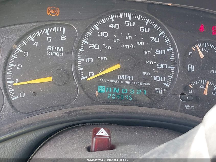 2000 Chevrolet Suburban 1500 VIN: 3GNFK16T1YG137040 Lot: 43632534