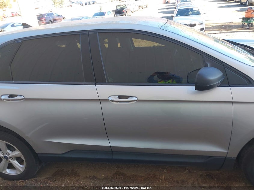2020 Ford Edge Se VIN: 2FMPK3G91LBA88988 Lot: 43632569