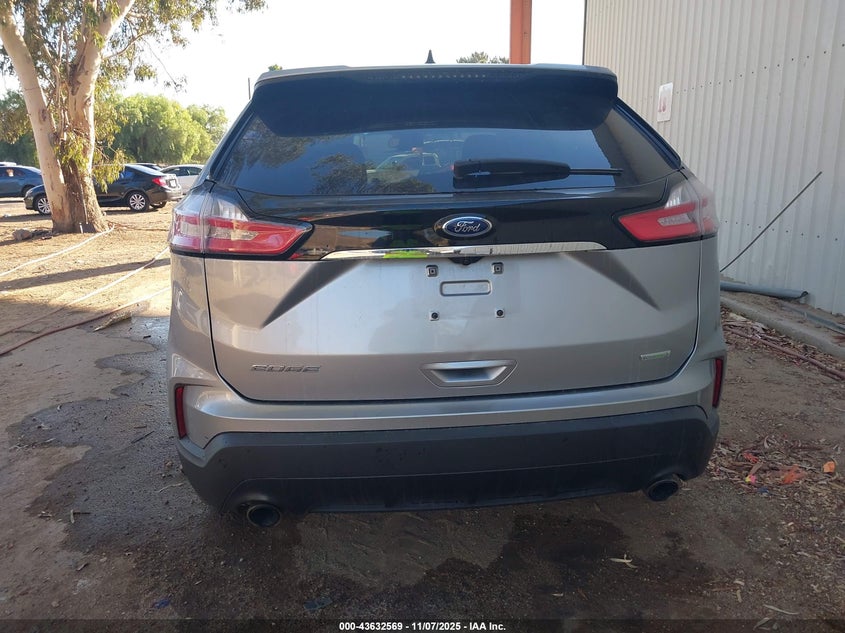 2020 Ford Edge Se VIN: 2FMPK3G91LBA88988 Lot: 43632569