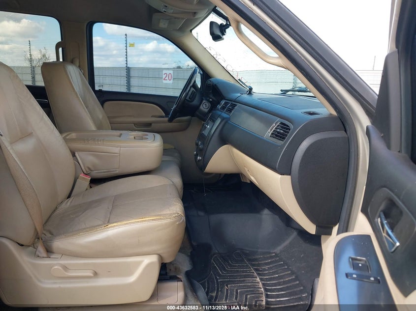 1GNEC13J57R119019 2007 CHEVROLET TAHOE photo no. 5