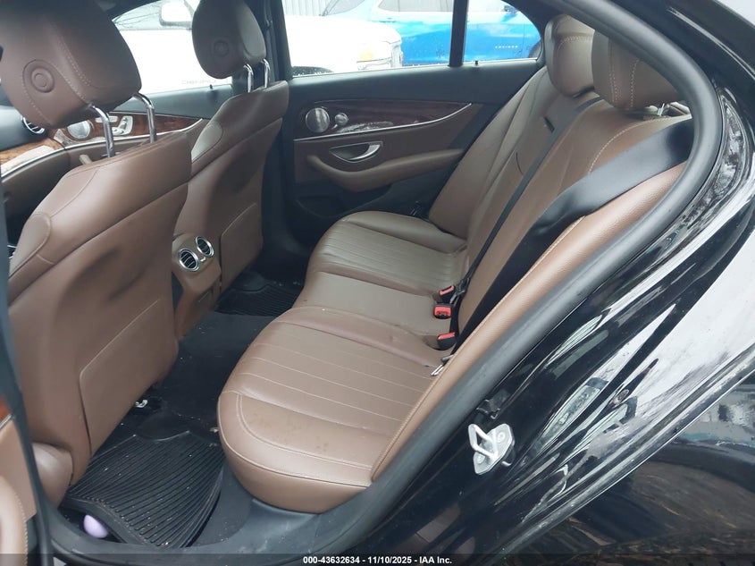 2018 Mercedes-Benz E 300 4Matic VIN: WDDZF4KB6JA370575 Lot: 43632634