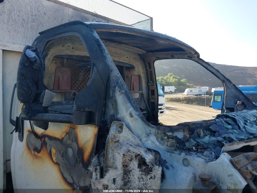 2005 GMC C5500 VIN: 1GDG5C1E95F903131 Lot: 43632660