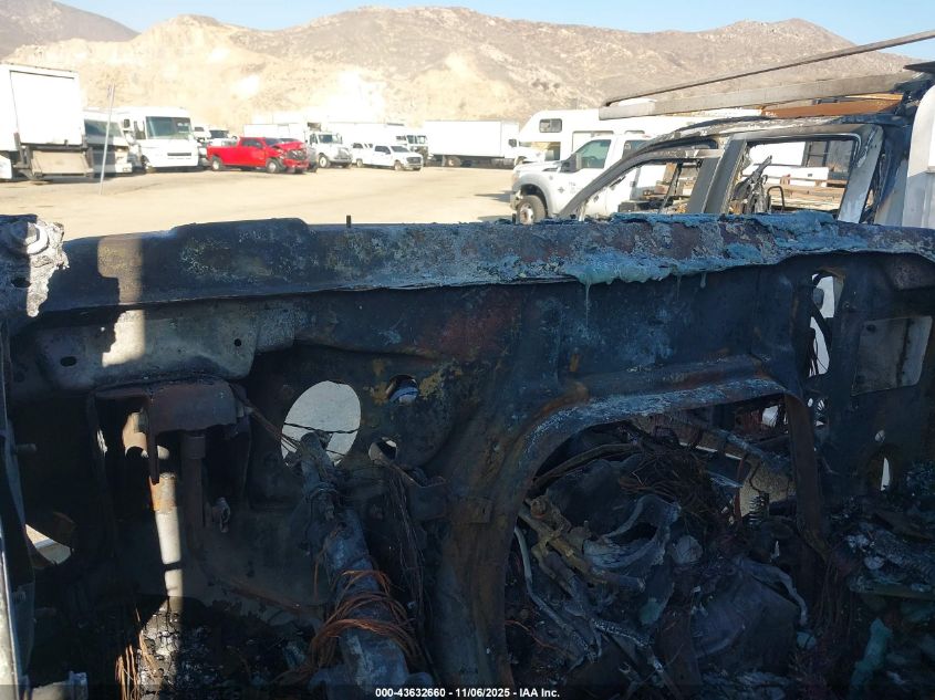 2005 GMC C5500 VIN: 1GDG5C1E95F903131 Lot: 43632660