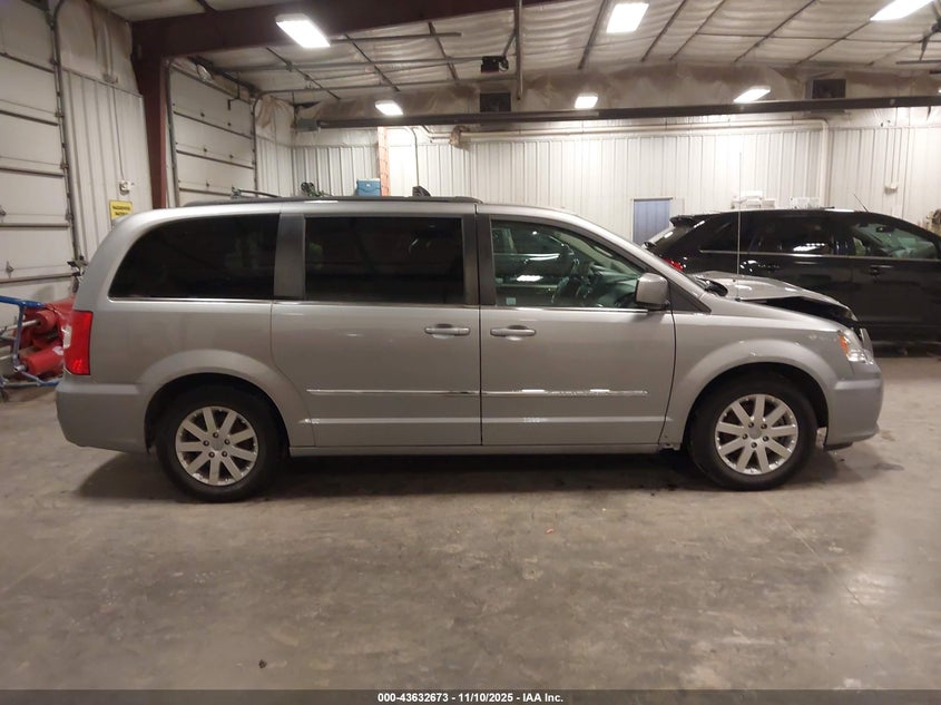2016 Chrysler Town & Country Touring VIN: 2C4RC1BGXGR296417 Lot: 43632673