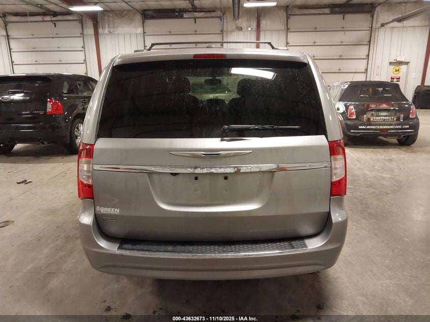 2016 Chrysler Town & Country Touring VIN: 2C4RC1BGXGR296417 Lot: 43632673