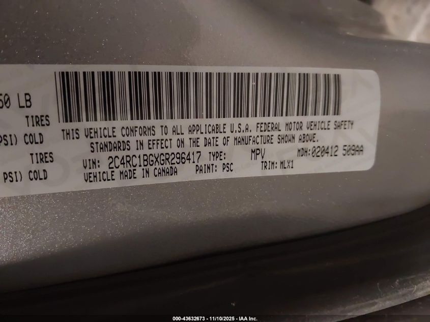 2016 Chrysler Town & Country Touring VIN: 2C4RC1BGXGR296417 Lot: 43632673