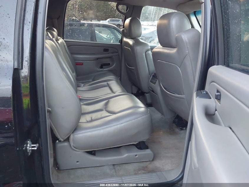 2004 Chevrolet Suburban 1500 Z71 VIN: 3GNFK16Z34G309888 Lot: 43632690