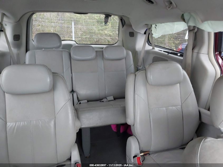 2008 Chrysler Town & Country Limited VIN: 2A8HR64X88R831985 Lot: 43632697