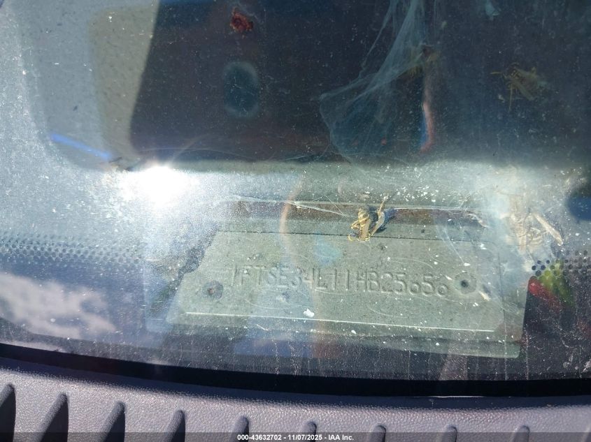 2001 Ford E-350 Super Duty Commercial/Recreational VIN: 1FTSE34L11HB25656 Lot: 43632702