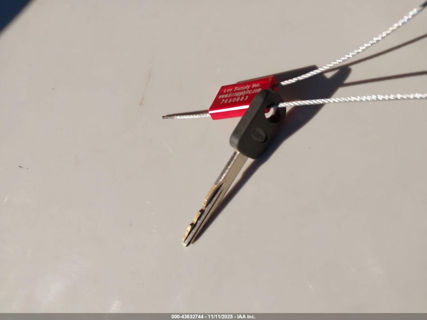 2004 Ford Crown Victoria Police VIN: 2FAFP71W64X116060 Lot: 43632744