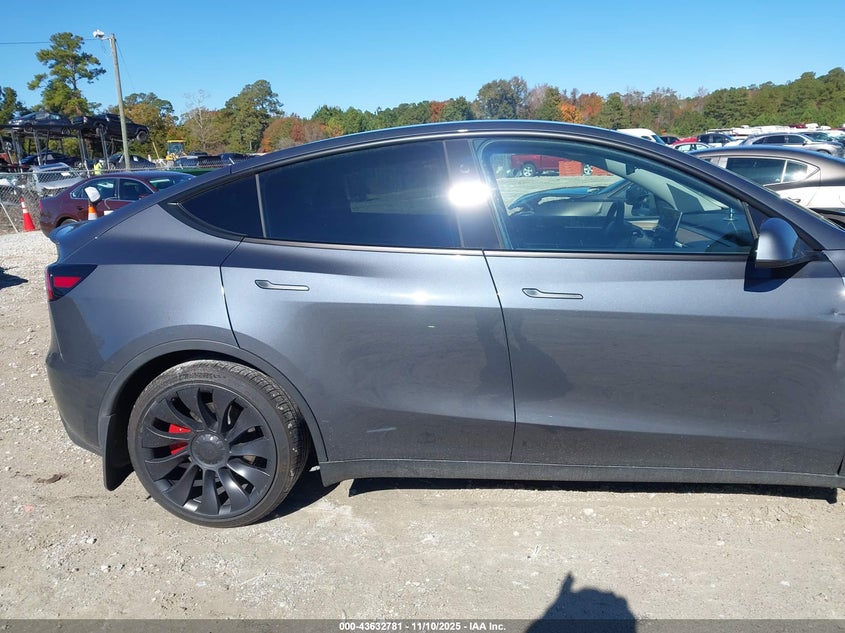2023 Tesla Model Y Performance Dual Motor All-Wheel Drive VIN: 7SAYGDEFXPF942896 Lot: 43632781