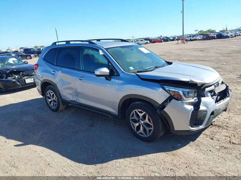 SUBARU FORESTER PREMIUM