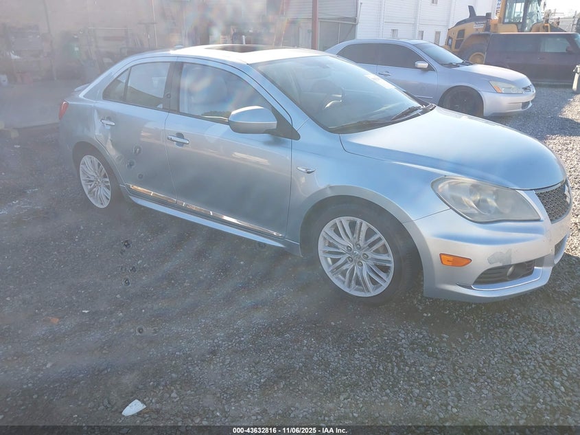 SUZUKI KIZASHI SPORT SLS