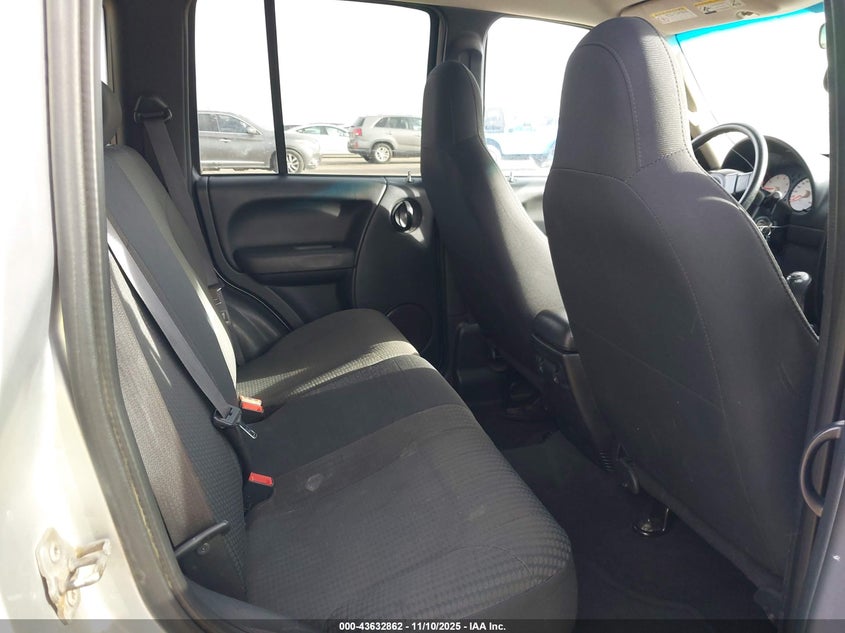 1J4GL48K83W625907 2003 JEEP LIBERTY (NORTH AMERICA) photo no. 8