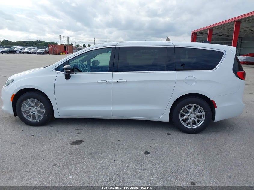 2026 Chrysler Voyager Lx VIN: 2C4RC1CG4TR192563 Lot: 43632875