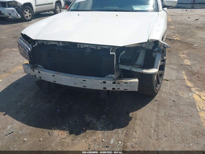 2009 Dodge Charger R/T VIN: 2B3LA53TX9H604338 Lot: 43632908