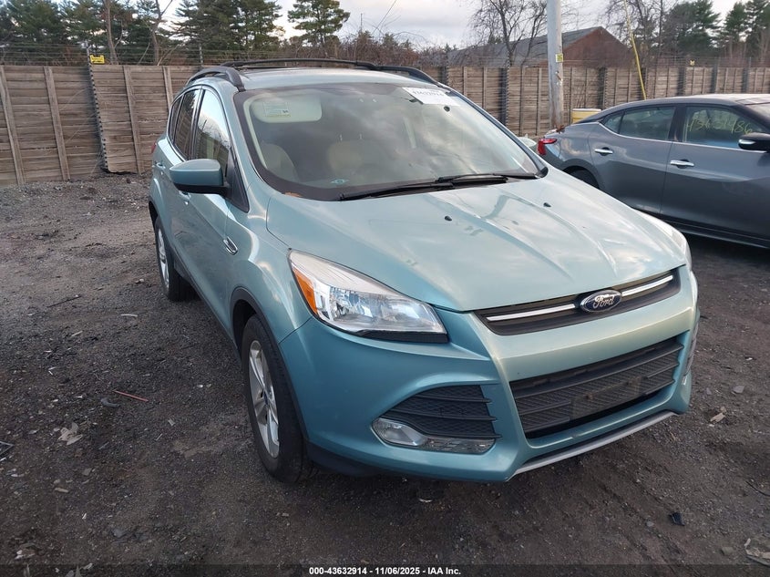 FORD ESCAPE SE